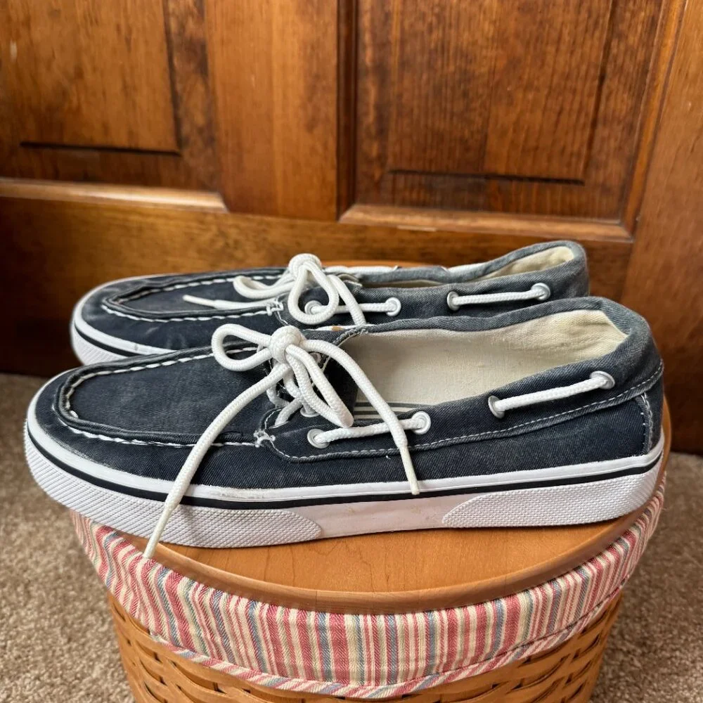 Thom McAn Navy Blue Burnham Canvas Boat Shoes Size 9M